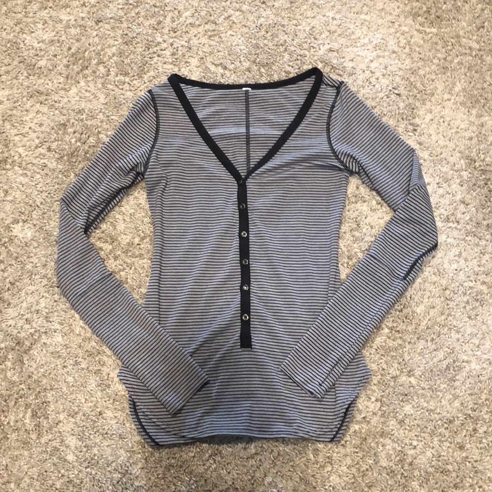 Lululemon long sleeve striped shirt
